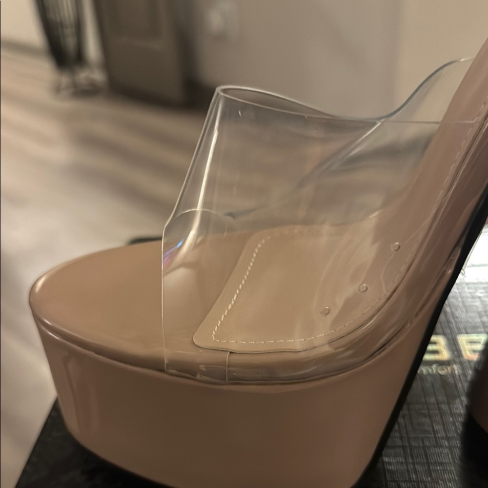 Cape Robbin❣️Inji Clear Round Toe Platform High Heels (Inji) BRAND NEW IN BOX❣️ - Picture 10 of 12